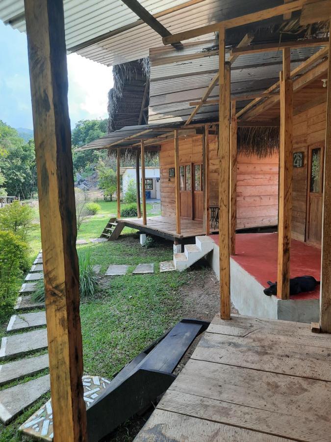 Pachamaya River Hostel Lanquin Exterior photo