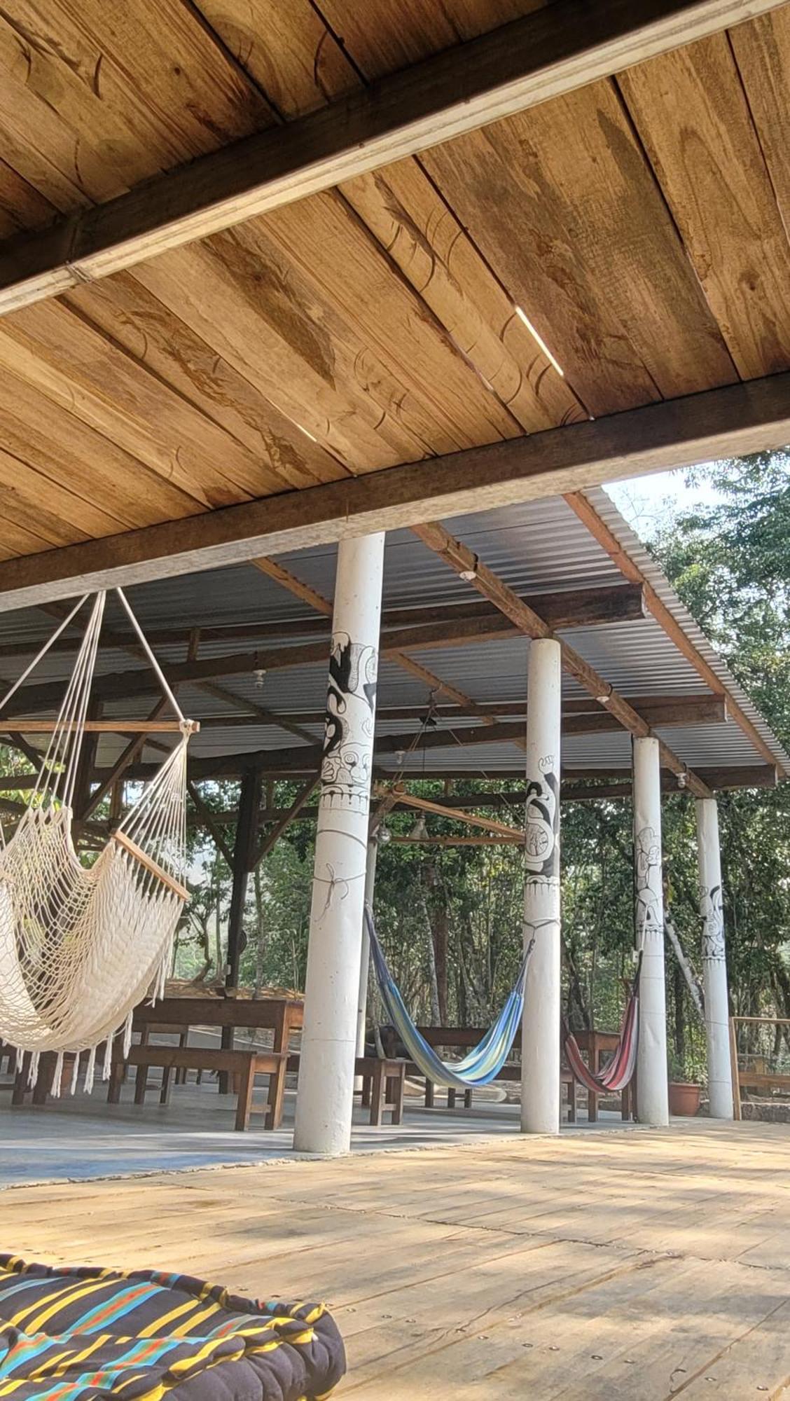 Pachamaya River Hostel Lanquin Exterior photo