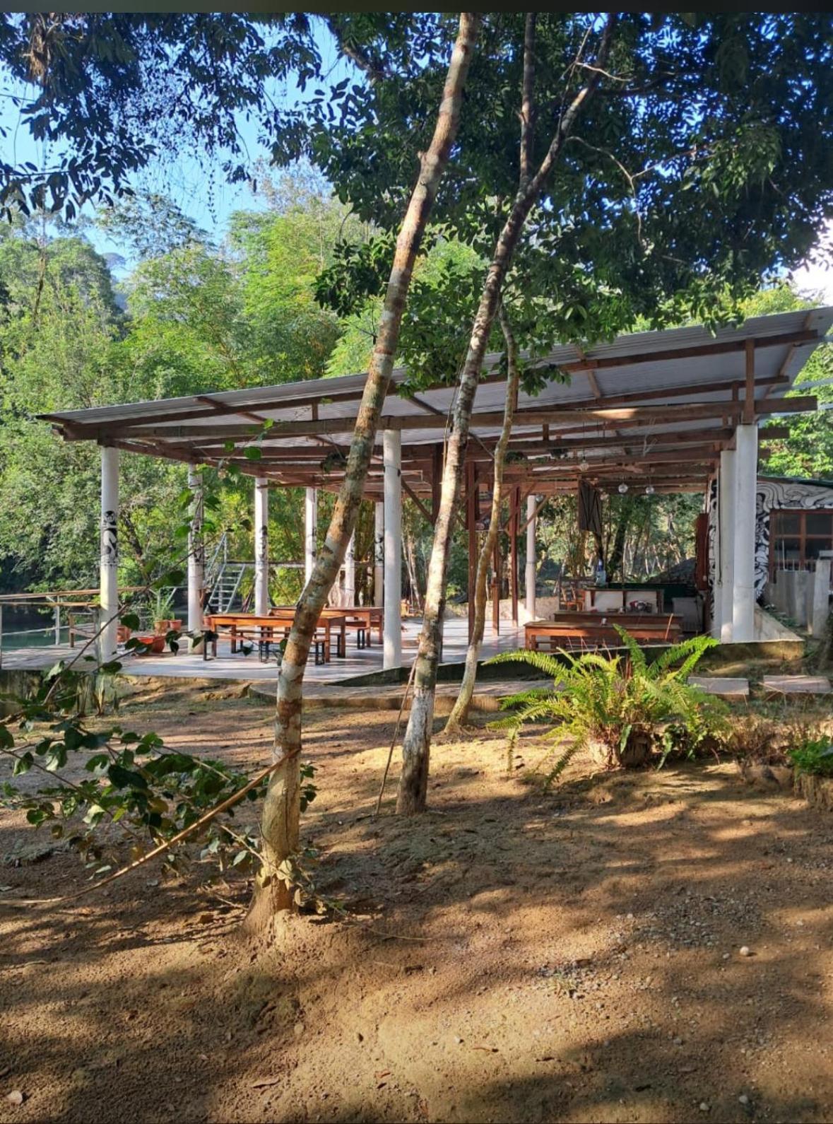 Pachamaya River Hostel Lanquin Exterior photo